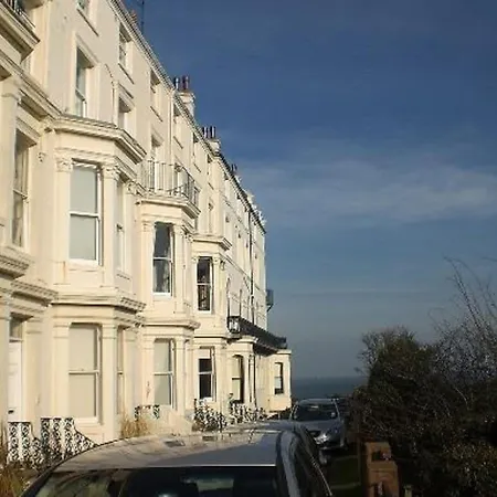 Blue Whale 2 Bedroomed 2nd Floor Appt With Sea Views, & Wifi Apartman Filey